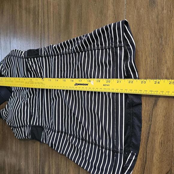 Lululemon On track Singlet Tank Top - Picture 9 of 10